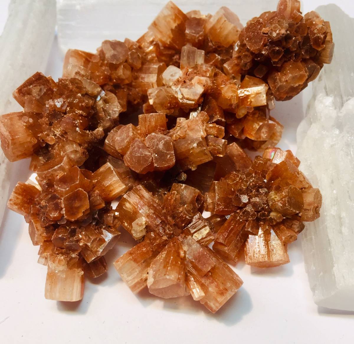 Aragonitt Rød Cluster 2-4cm