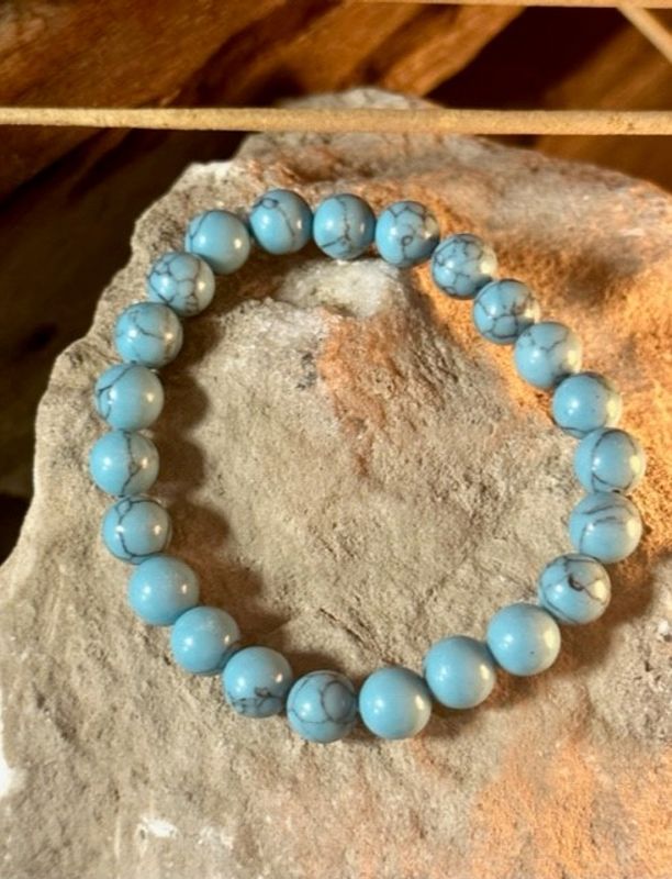Armbånd 8mm Hovelitt Lys Blå