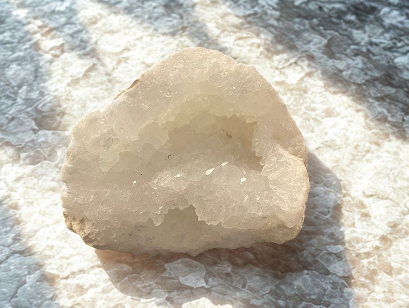 Bergkrystall Geode 190gram - Kun 1 eksemplar