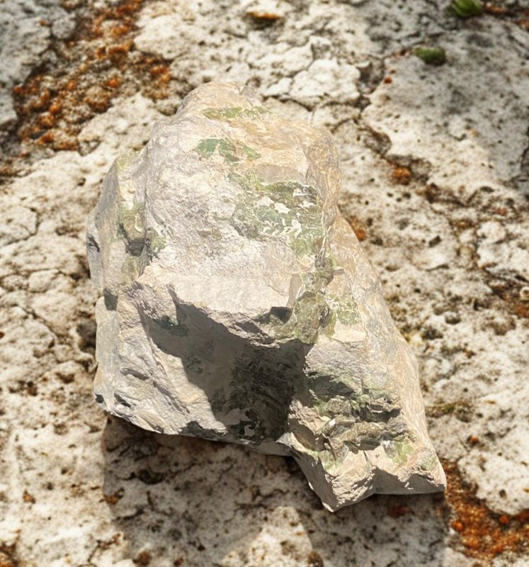 Stor Vesuvian Råstein fra Norge 3150gram - Kun 1 eksemplar